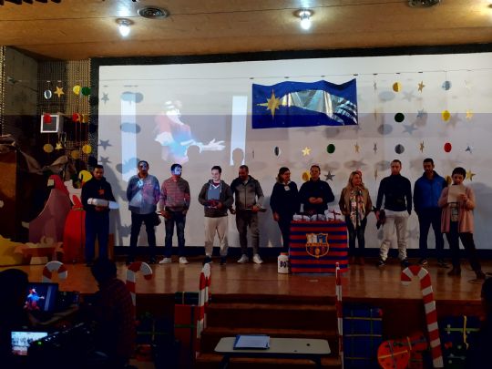 LA PB TOTANA COLABORA CON EL PROGRAMA DE NAVIDAD EN EL CENTRO PENITENCIARIO MURCIA I