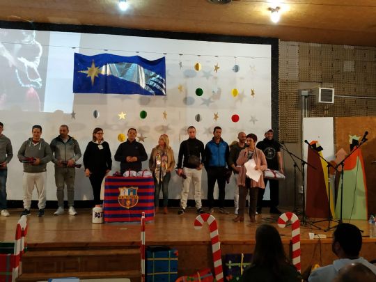 LA PB TOTANA COLABORA CON EL PROGRAMA DE NAVIDAD EN EL CENTRO PENITENCIARIO MURCIA I