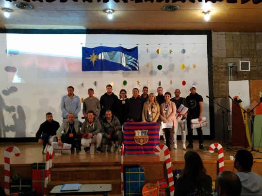 LA PB TOTANA COLABORA CON EL PROGRAMA DE NAVIDAD EN EL CENTRO PENITENCIARIO MURCIA I